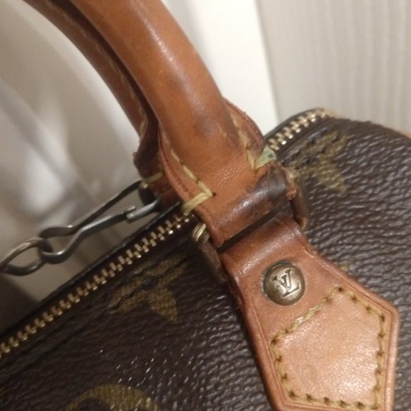 Louis Vuitton Mini Speedy Crossbody with Strap - Picture 16 of 16